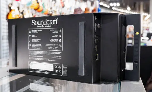 Soundcraft - Ui-16 Compact 16 Input Remote-Controlled Digital Mixer 2